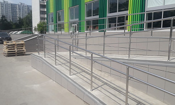 Поручни для инвалидов из нержавеющей стали в Красноярске. Готовые проекты ПерилаГлавСнаб