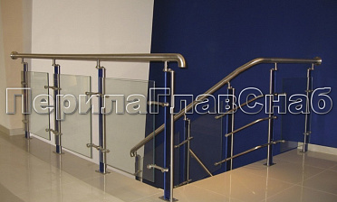 Ограждение со стойками с акриловыми вставками на спайдерных стеклодержателях купить в Красноярске Ограждение со стойками с акриловыми вставками на спайдерных стеклодержателях купить в Красноярске