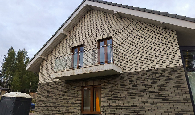 Французский балкон и лестница в Красноярске. Готовые проекты ПерилаГлавСнаб