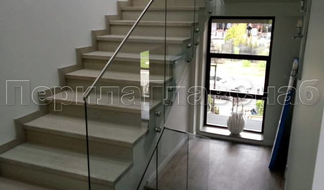 Таунхаус в Опалихе  в Красноярске. Готовые проекты ПерилаГлавСнаб Таунхаус в Опалихе  в Красноярске. Готовые проекты ПерилаГлавСнаб