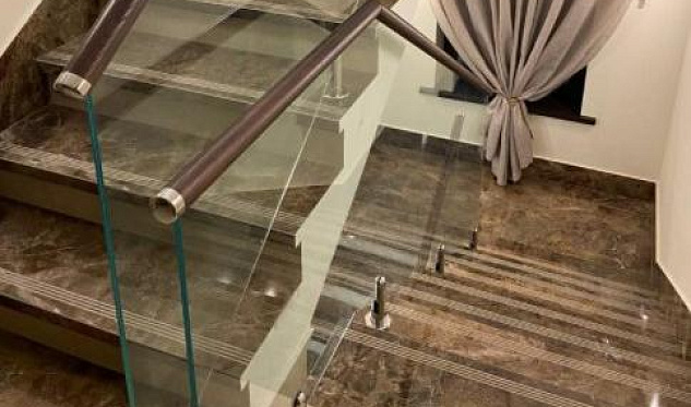 Стекло на министойках в Красноярске. Готовые проекты ПерилаГлавСнаб