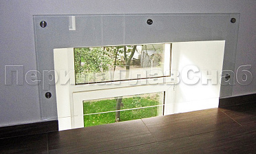 Ограждение со стеклом для окон купить в Красноярске Ограждение со стеклом для окон купить в Красноярске