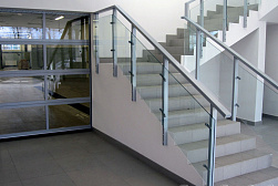 Стеклянные перила для колодезных лестниц в Красноярске. Готовые проекты ПерилаГлавСнаб - фото 5