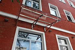 Козырьки и навесы на металлокаркасе в Красноярске. Готовые проекты ПерилаГлавСнаб - фото 18