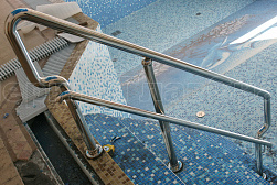 Поручни для бассейна в Красноярске. Готовые проекты ПерилаГлавСнаб - фото 3