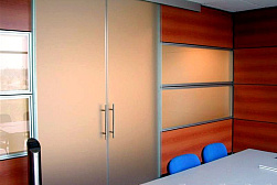 Раздвижные стеклянные двери в Красноярске. Готовые проекты ПерилаГлавСнаб - фото 4