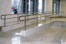 Поручни для инвалидов из нержавеющей стали в Красноярске. Готовые проекты ПерилаГлавСнаб - фото 13