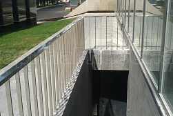 Перила и ограждения с вертикальным заполнением в Красноярске. Готовые проекты ПерилаГлавСнаб - фото 5 Перила и ограждения с вертикальным заполнением в Красноярске. Готовые проекты ПерилаГлавСнаб - фото 5