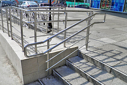 Поручни для инвалидов из нержавеющей стали в Красноярске. Готовые проекты ПерилаГлавСнаб - фото 12