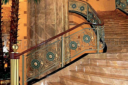 Латунные перила под золото в Красноярске. Готовые проекты ПерилаГлавСнаб - фото 3 Латунные перила под золото в Красноярске. Готовые проекты ПерилаГлавСнаб - фото 3