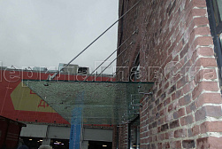 Стеклянные козырьки на вантах в Красноярске. Готовые проекты ПерилаГлавСнаб - фото 21