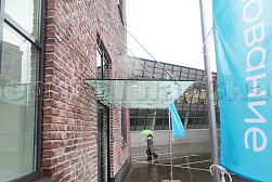 Стеклянные козырьки на вантах в Красноярске. Готовые проекты ПерилаГлавСнаб - фото 22