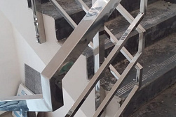 Перила для лестниц из металла в Красноярске. Готовые проекты ПерилаГлавСнаб - фото 9