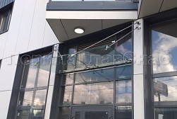 Стеклянные козырьки на вантах в Красноярске. Готовые проекты ПерилаГлавСнаб - фото 12