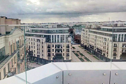 Цельностеклянные ограждения для крыш в Красноярске. Готовые проекты ПерилаГлавСнаб - фото 2