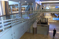 Стеклянные перила для атриумов в Красноярске. Готовые проекты ПерилаГлавСнаб - фото 16