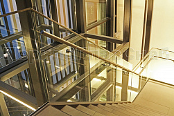 Стеклянные ограждения для торговых  и бизнес центров в Красноярске. Готовые проекты ПерилаГлавСнаб - фото 21