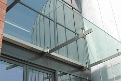 Консольные козырьки и навесы в Красноярске. Готовые проекты ПерилаГлавСнаб - фото 9